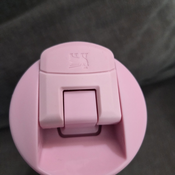 Stanley Pink Heart Fliptop Mug 16 Oz - Picture 4 of 4